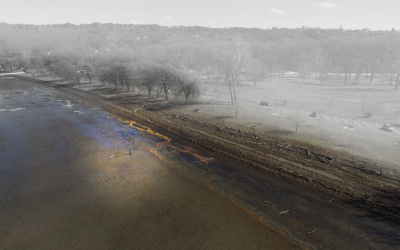 Kids_On Mud_Stewart Park